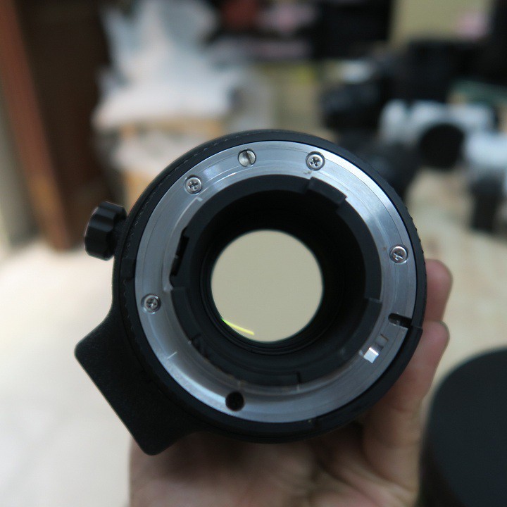 Ống kính Nikon 80-200 f2.8D đời III dùng cho máy Nikon crop và ff
