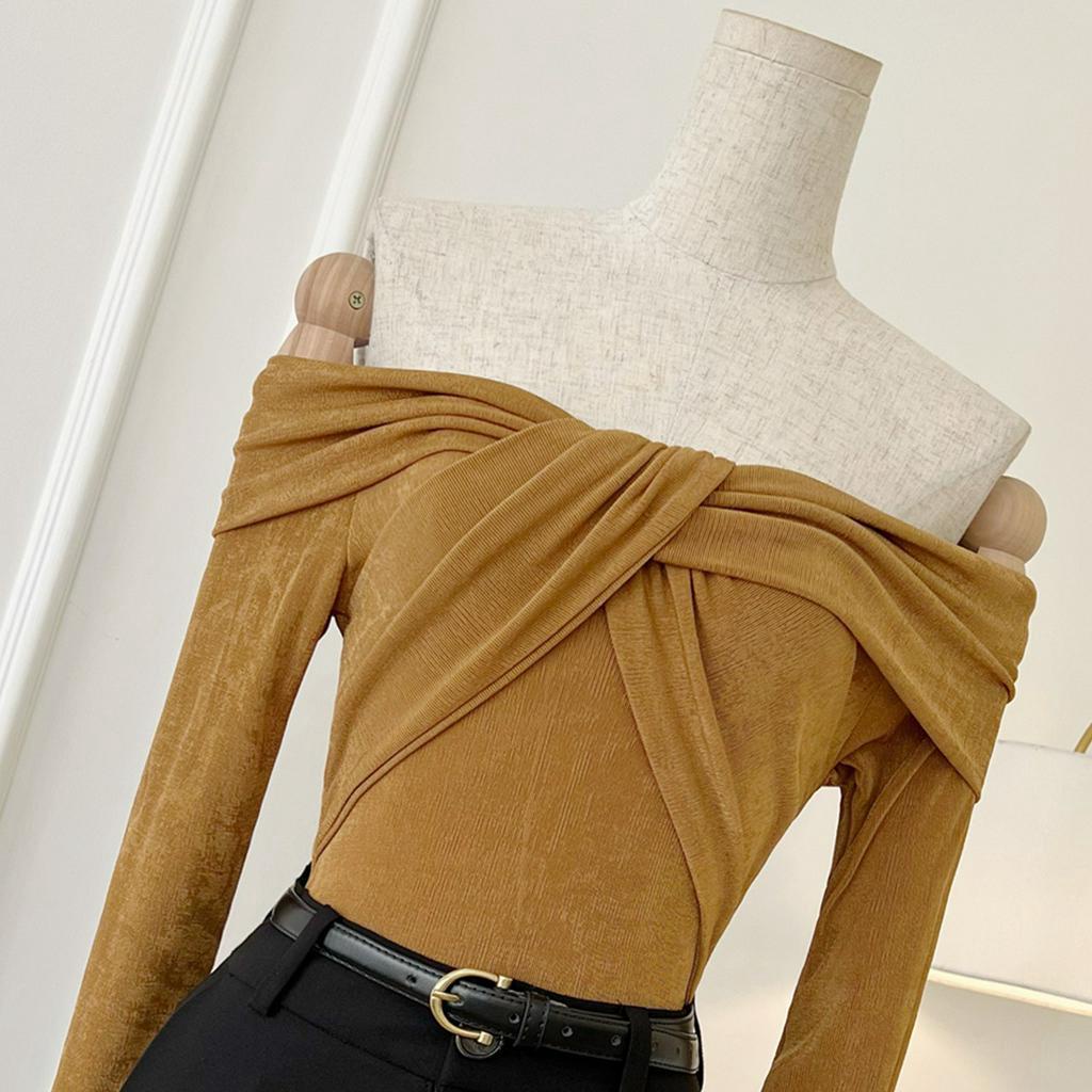 ÁO THUN TD TRỄ VAI - NÂU,  Chất thun dệt kim ôm sát người, để lộ body chuẩn