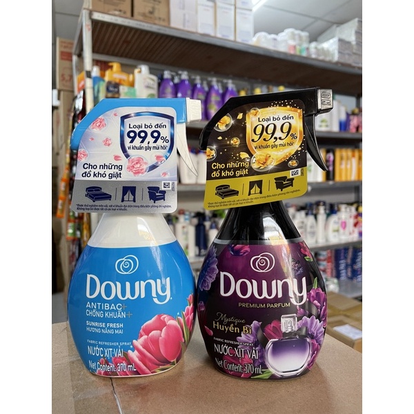 Chai xịt thơm Downy