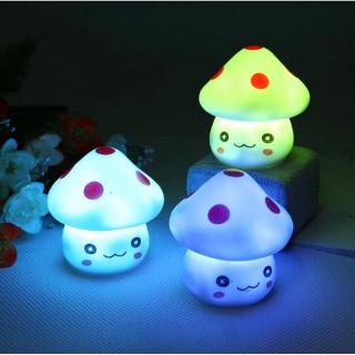 Đèn LED Ngủ Hình Cây Nấm 7 Màu Sắc Để Bàn Trang Trí Phòng Ngủ Cho Bé