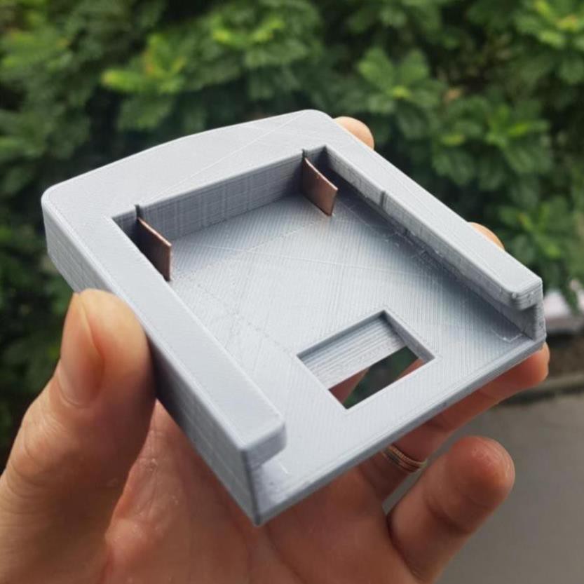 Đế pin Bosch 18V có tiếp điểm