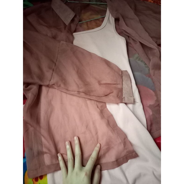 Áo khoác mỏng + váy body 2 hand