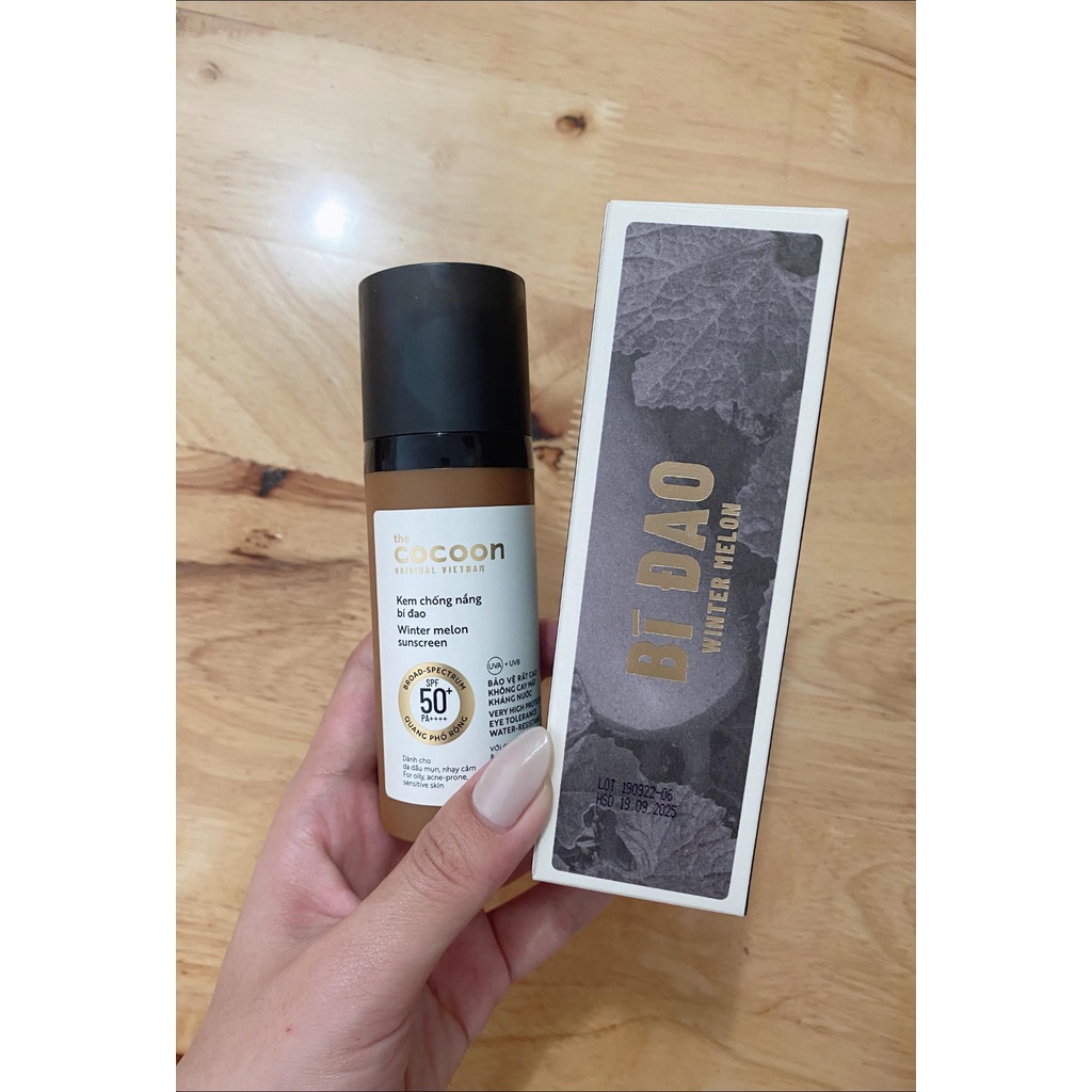 Kem Chống Nắng Bí Đao Cocoon Quang Phổ Rộng Chống Oxy Hóa SPF 50+ PA ++++ Việt Nam - 50ml