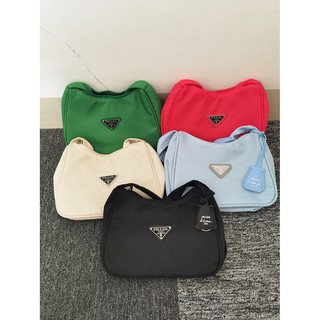 Túi đeo chéo prada phong cách vintage thời trang cho nữ