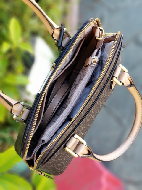 Túi calvin klein chính hãng sale