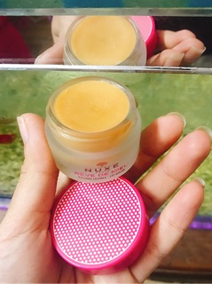 Hũ dưỡng môi Nuxe