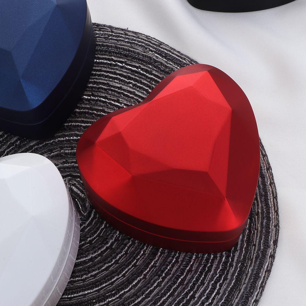 Hộp Đựng Nhẫn Cưới Hình Trái Tim Có Đèn LED Sang Trọng