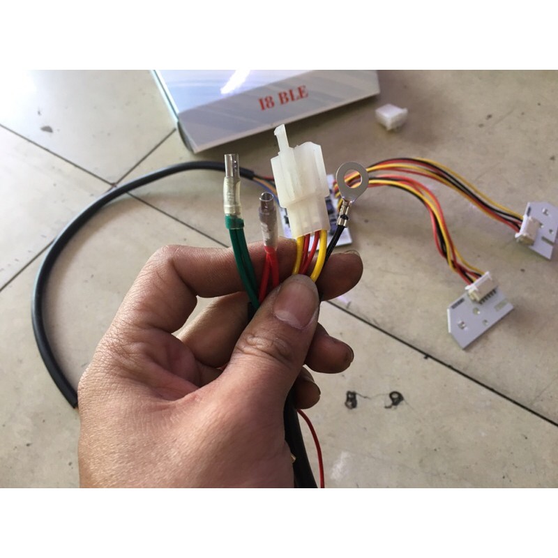 Demi i8 cho AB2020  đổi  màu qua app điện thoại