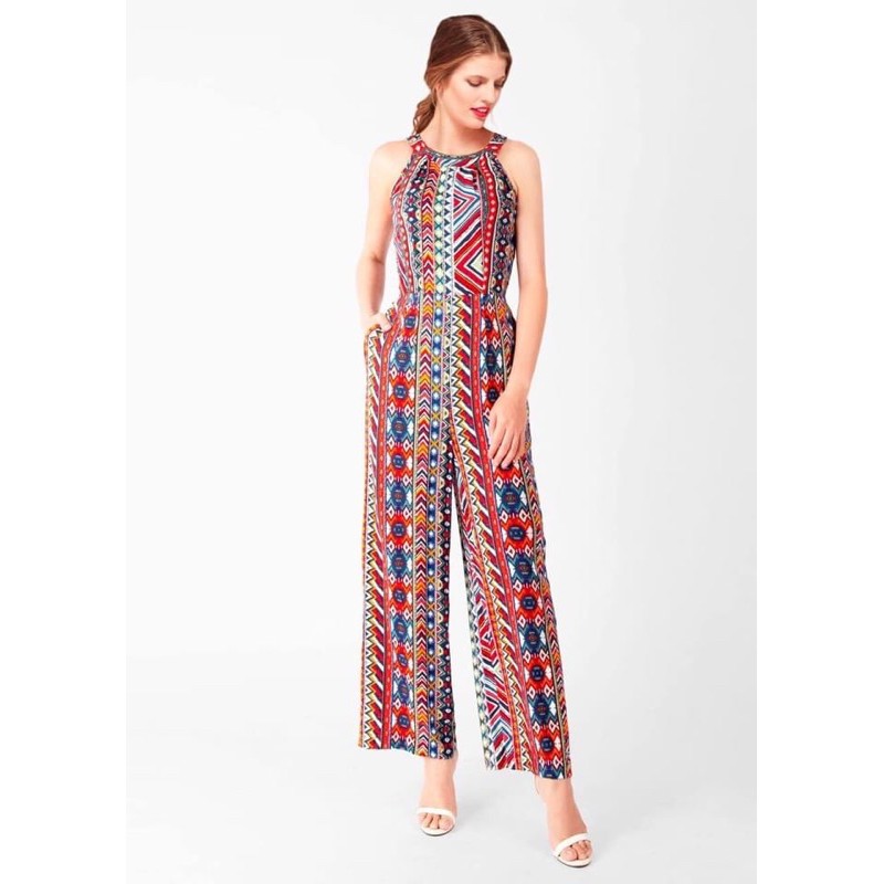 Jumpsuit Dài Cổ Yếm T.opshop