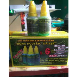 2 lọ chế phẩm Hùng Nguyễn dùng cho hoa lan