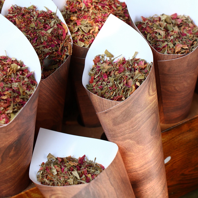 Giá Đỡ Giấy Hình Nón Trang Trí Tiệc Cưới