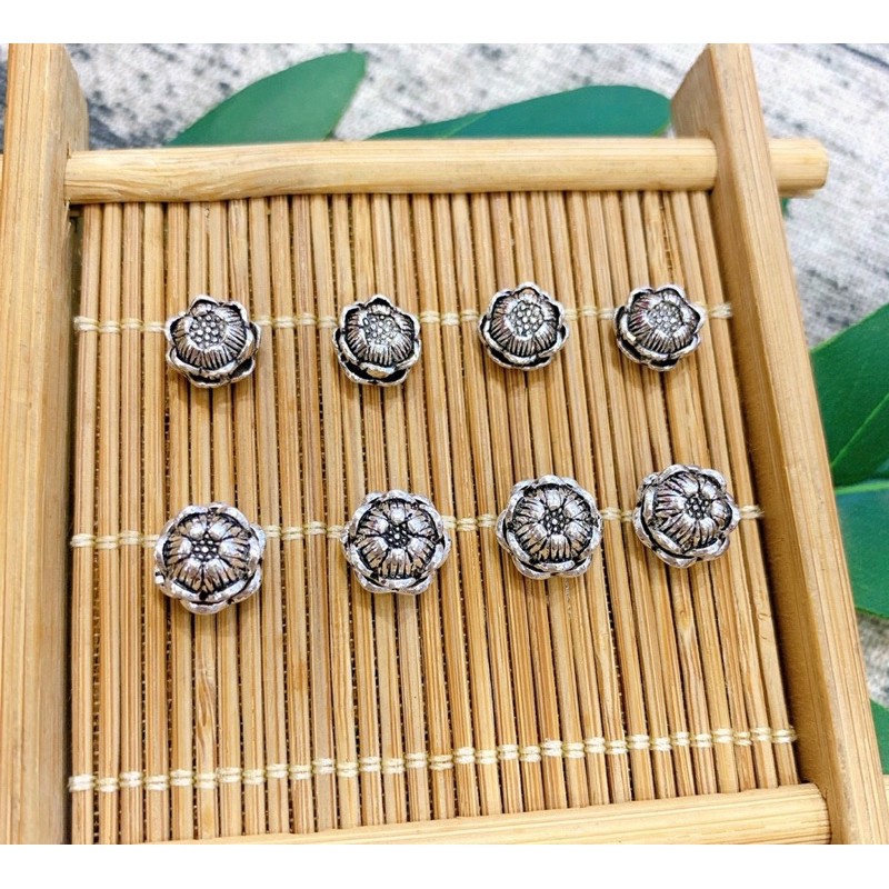 Charm Hoa sen Bạc S925 xỏ ngang