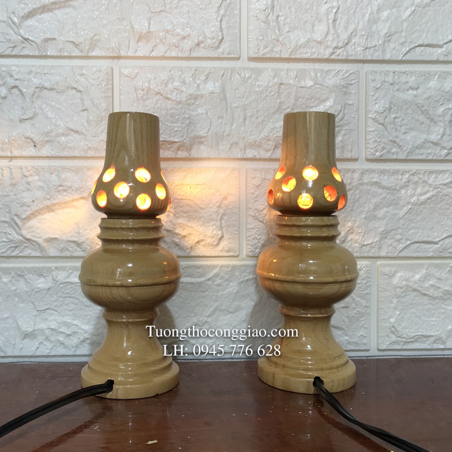 Đèn bàn thờ Chúa 18cm gỗ sồi
