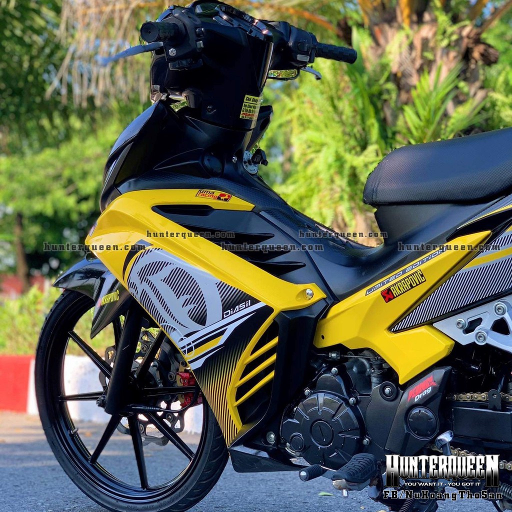 Tem rời dán xe Ex135 LC vàng đen. Bộ tem dán trang trí xe máy bền đẹp