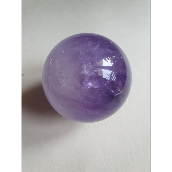 Đá tím amethyst dạng cầu size M (127 gram đường kính 4.5cm)