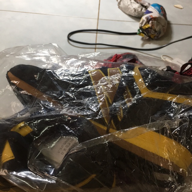 Giầy thu võ 470