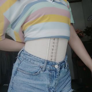 Latex corset chuẩn hy lạp
