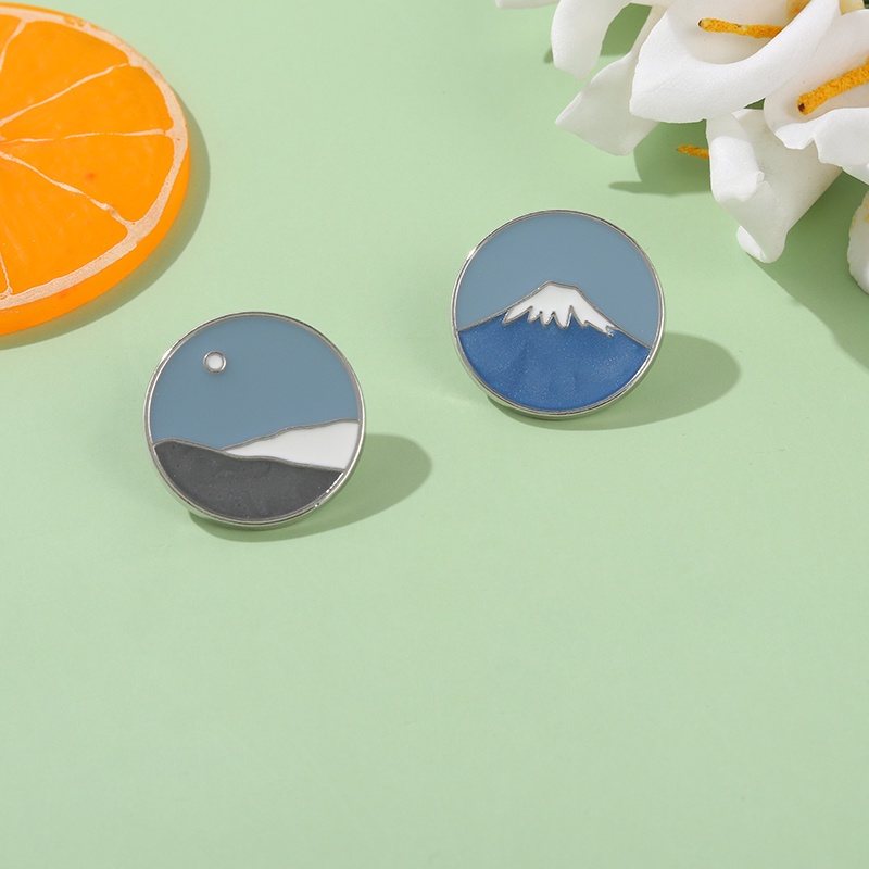 Ghim Cài Áo Tráng Men Hình Phong Cảnh Mặt Trăng Quan Sát Ban Đêm Cho Nữ