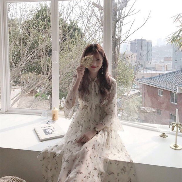 Đầm voan cổ V tay loe hoa nhí vintage