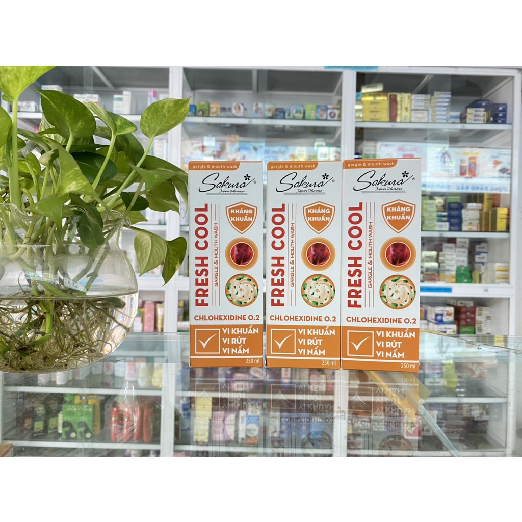 - SAKURA FRESH COOL C250ML – Cho hơi thở thơm mát và răng thêm chắc khỏe
