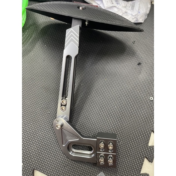 Chắn bùn la mã pass nhôm tăng chỉnh thoải mái đúng cho bánh 12in cho msx , tnt 125 , demons 110 pass ốc đầy đủ