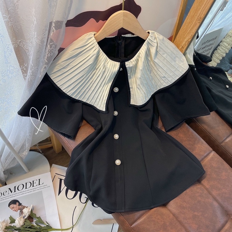 ÁO ĐEN CỔ BÈO DẬP LY