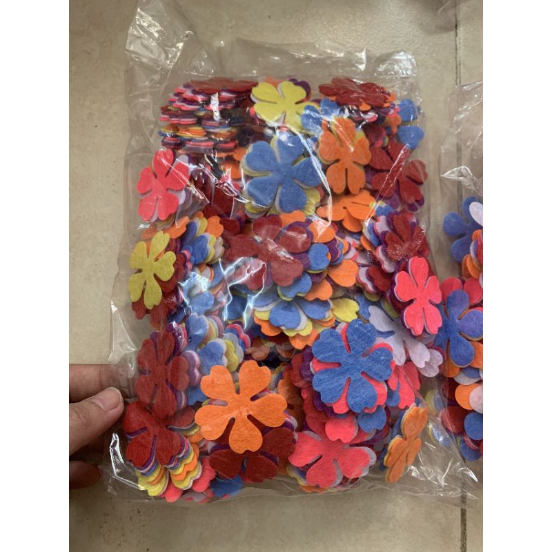 Hoa vải nỉ dập sẵn 7cm