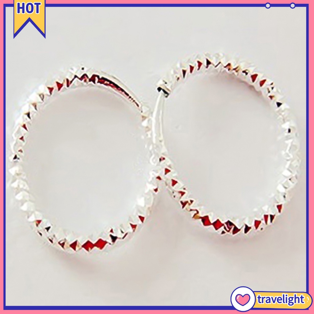 Khuyên tai hợp kim hình tròn to nhỏ phối gợn sóng làm trang sức cưới cho nữ