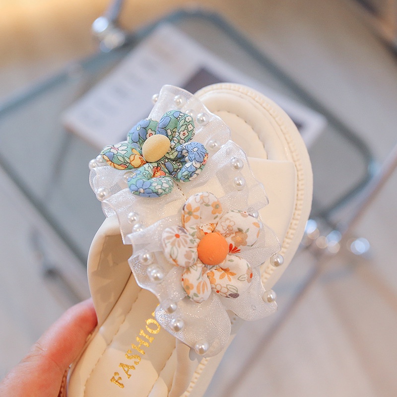 Dép Sandal Chống Trượt Đính Ngọc Trai Xinh Xắn Dành Cho Bé Gái