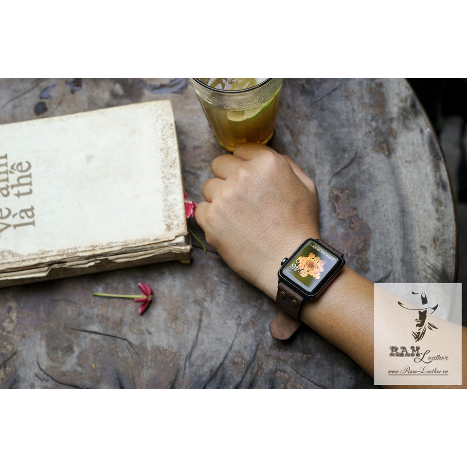 DÂY APPLE WATCH DA BÒ THẬT VINTAGE CÓ ĐINH TÁN CỔ ĐIỂN - RAM RIVET May tay thủ công tỷ mỹ