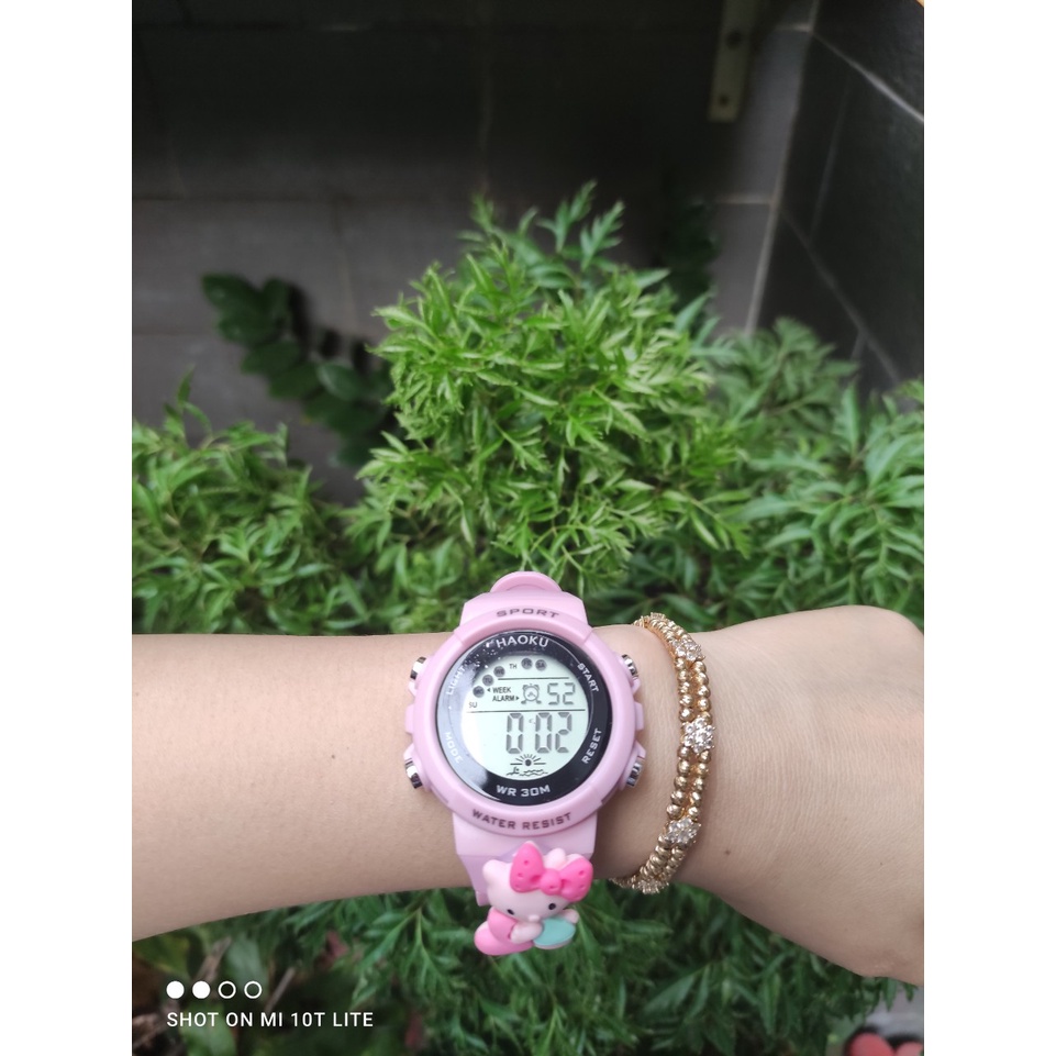 đồng hồ điện tử mặt tròn có đèn hello kitty (HKO1)