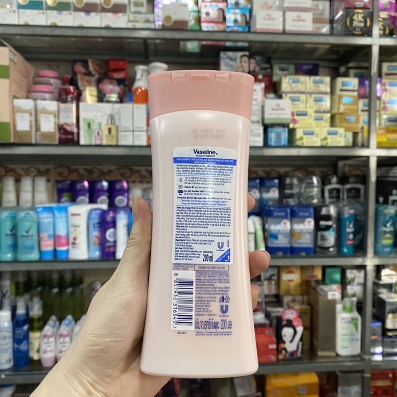 Sữa dưỡng thể làm trắng da Vaseline Healthy White Instant Fair 200ml (bao bì mới)