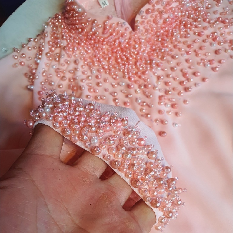 Áo dài Lụa chiphong 4 tà  hồng  Kết hạt  Áo Dài may sẵn cao cấp