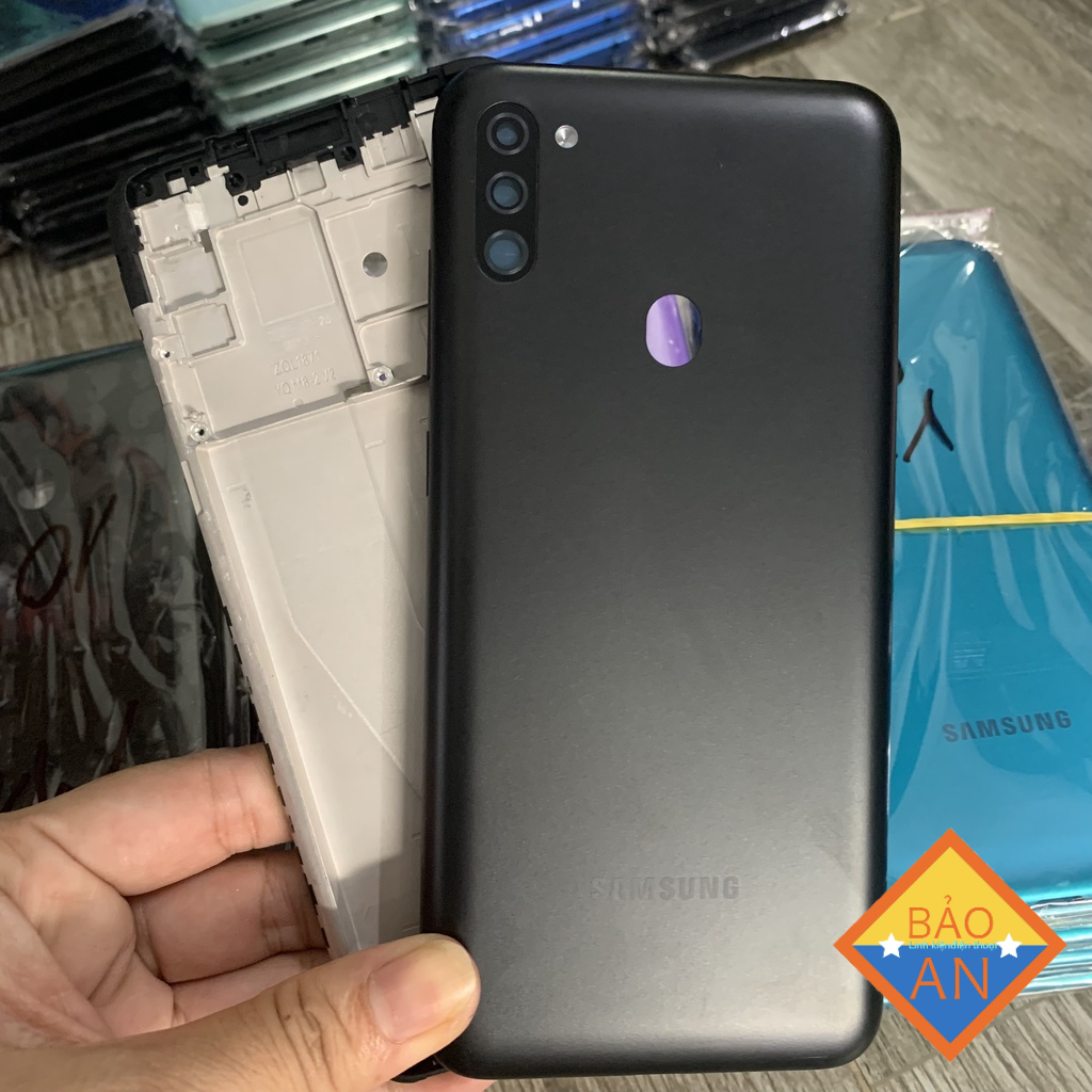Bộ vỏ samsung M11 / vỏ lưng