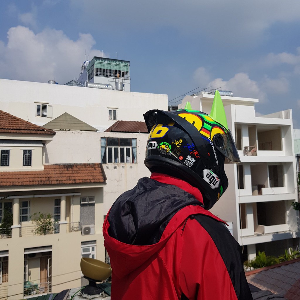 BH 12 tháng Combo nón fullface AGU tem rùa gắn sừng batman xanh lá và đuôi gió AGV chính hãng