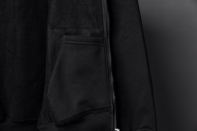 Áo khoát đen Signature JeepHoodie | BigBuy360 - bigbuy360.vn