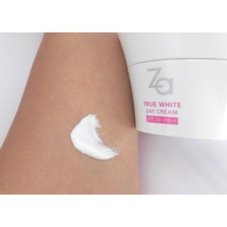 Kem dưỡng trắng da ban ngày Za True White Day Cream SPF 20 PA++
