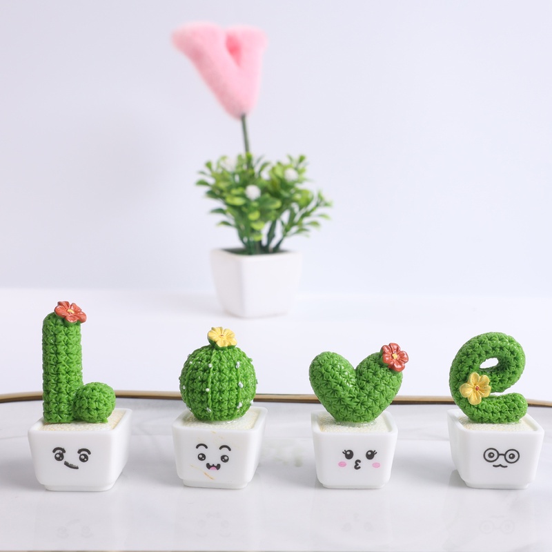 Đồ trang trí cây xương rồng nhỏ xinh dành cho trang trí nội thất