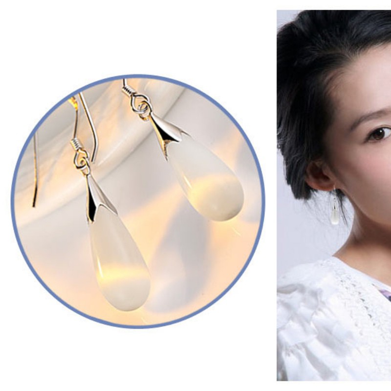 Bông tai hình con mèo đính đá Opan trắng hồng phong cách Châu Âu