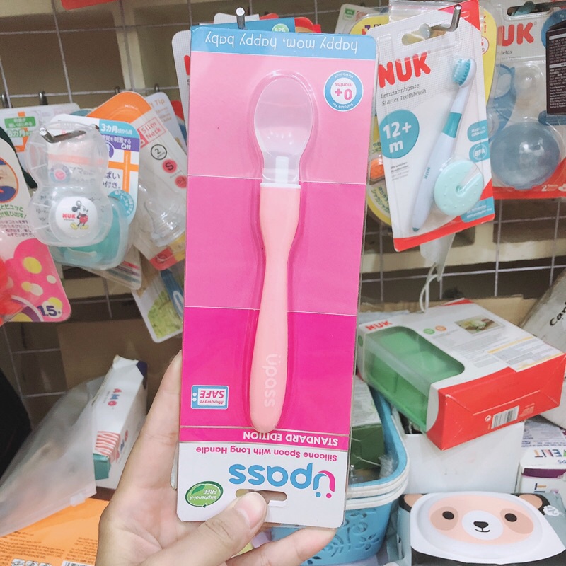 Thìa Ăn Dặm Silicone Upass Có Cán Dài UP3039Y