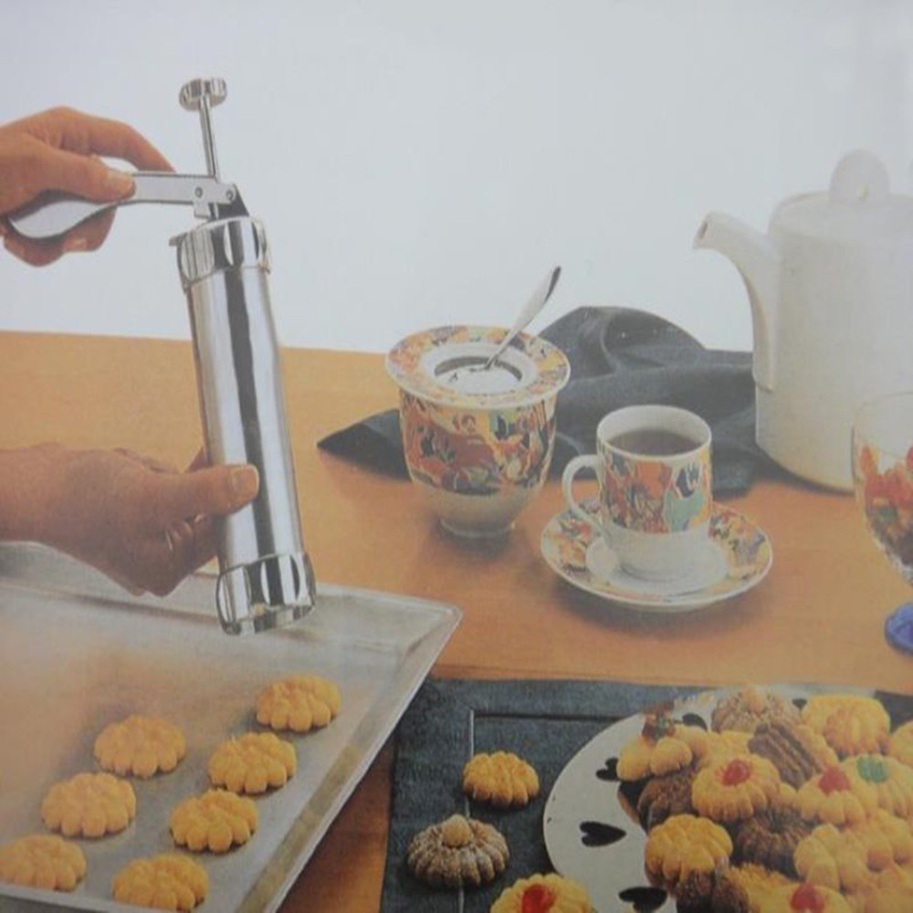 Khuôn Làm Bánh Quy 4 Vòi Bơm 20 Ngăn Tiện Dụng Cho Dịp Giáng Sinh