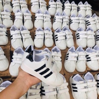 TCCN Giày sọc adidas cho bé trai bé gái