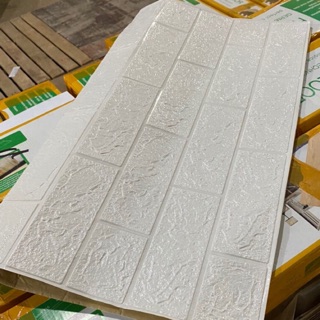 Xốp dán tường giả gạch trắng 3mm kt 70.77cm