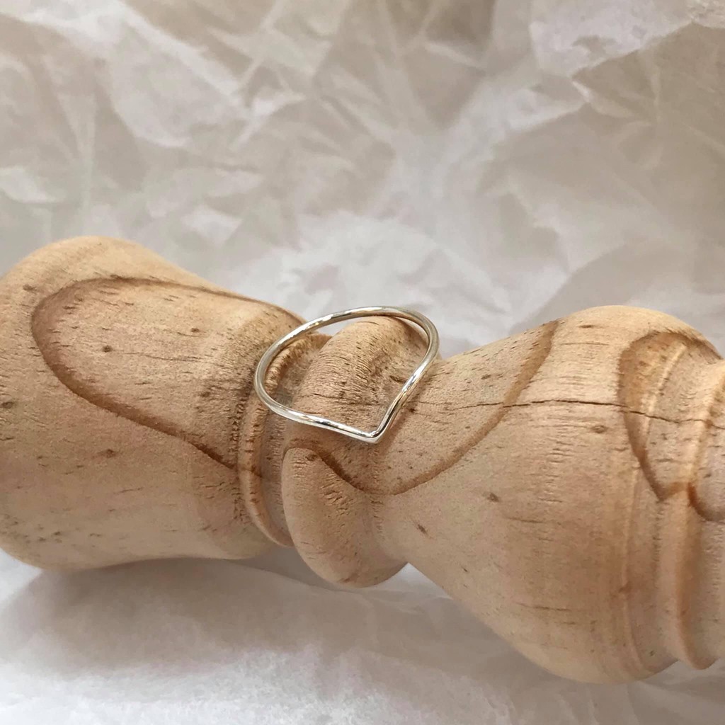 Nhẫn bạc TLEE mũi cung trơn basic TleeJewelry A0295