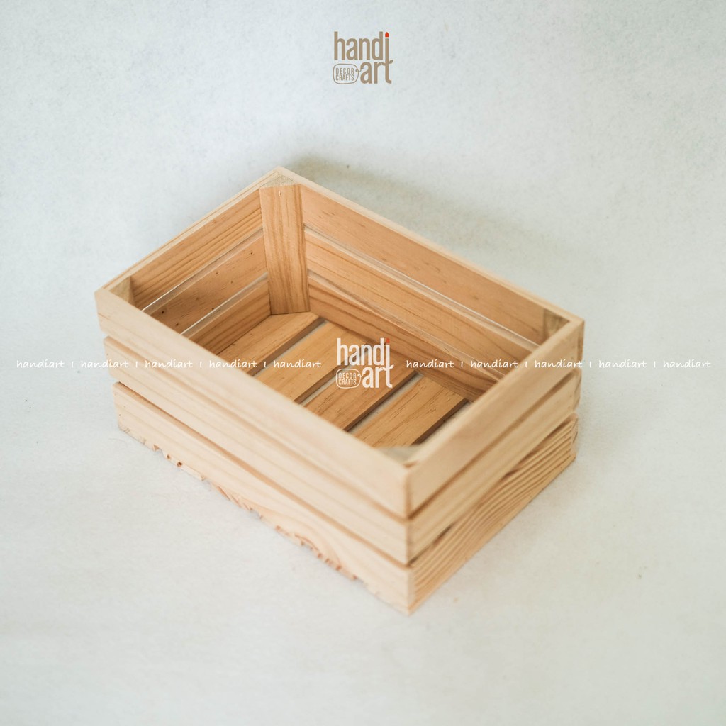 Kệ gỗ pallet trang trí