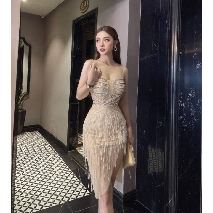 Đầm body đính hạt tua rua