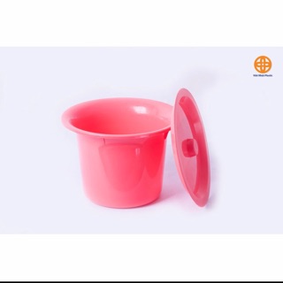 GIÁ SẬP SÀN_ bô vệ sinh có nắp đậy_ hàng nhựa nguyên sinh dày dặn, bô tau