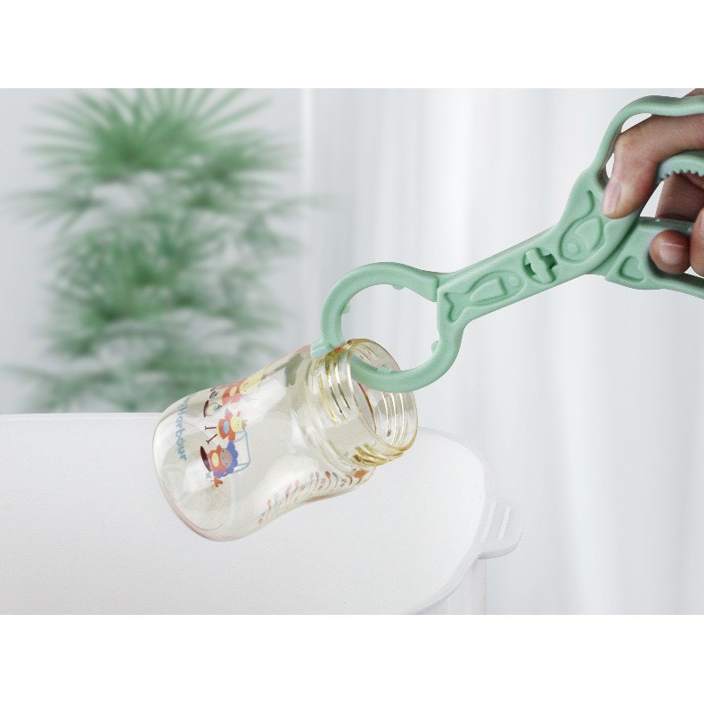Kẹp gắp bình sữa, ty giả khi tiệt trùng sản phẩm cho bé