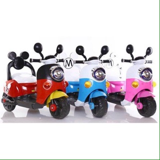 Xe máy điện vespa trẻ em.