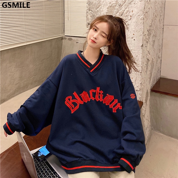 Áo Sweater Thêu Bảng Chữ Cái Blackair Cổ V